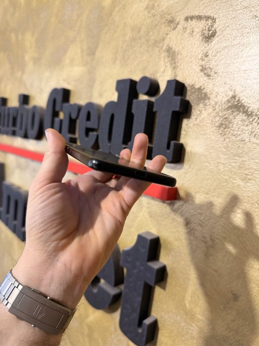 Samsung Galaxy Z Flip3 128GB 8GB RAM SM-F711B Duos