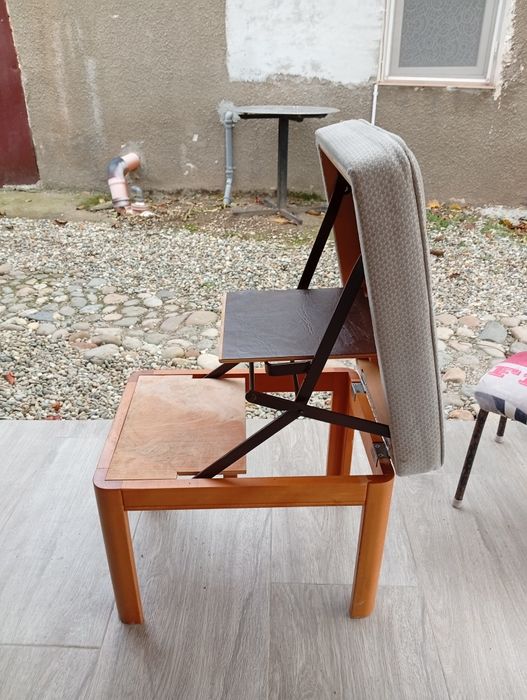 Scaun extensibil scară