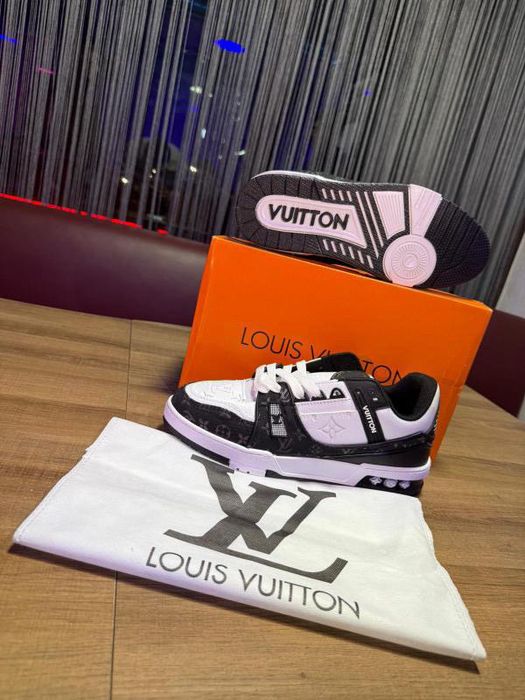 Спортни обувки Amiri, Luis Vuitton, Valentino