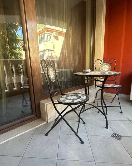 Дава се под наем Двустаен апартамент в Варна, Център - 82 кв.м за 1200 € - Снимка #4