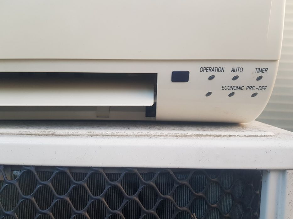 Климатик Midea..