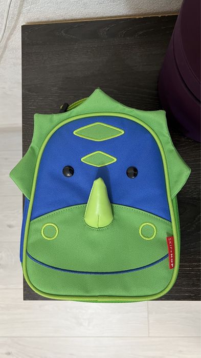 Срочно продам ланч боксницу Skip Hop