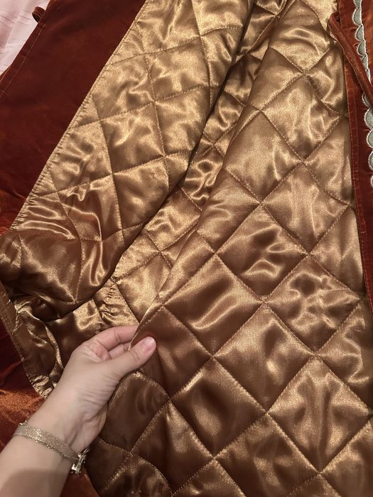 Продам дизайнерский чапан!