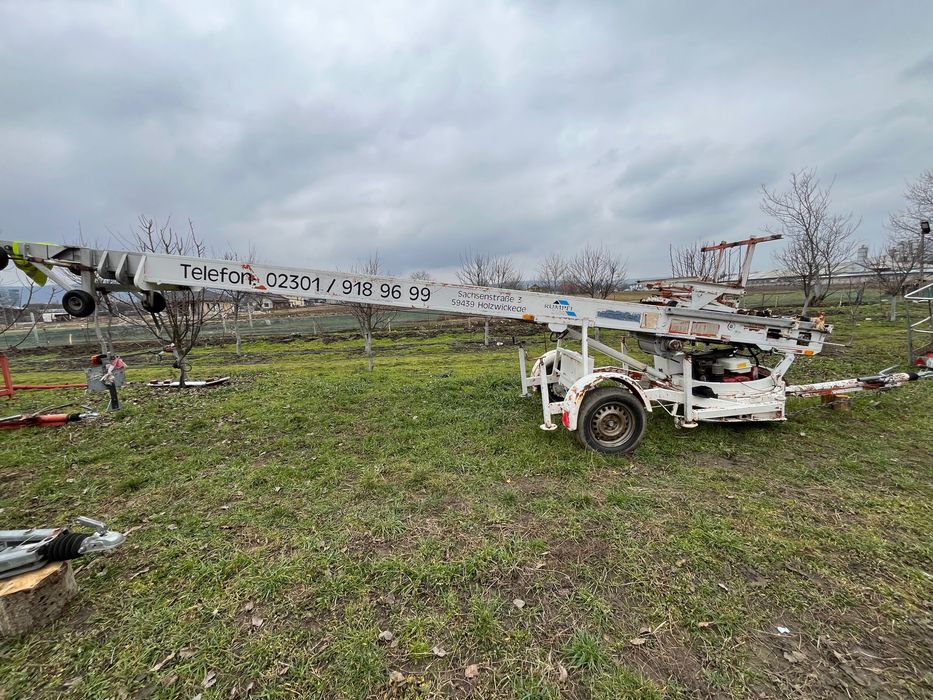 Vând lift construcții, lift exterior , Nacela, lift Hidraulic ,Scara