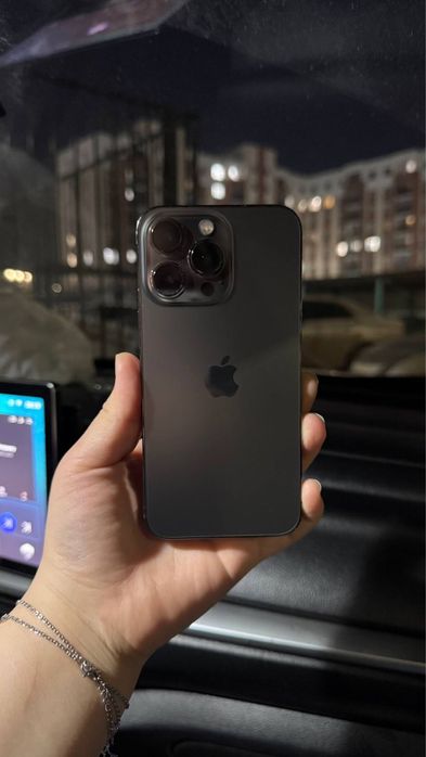 Продам айфон 13 про