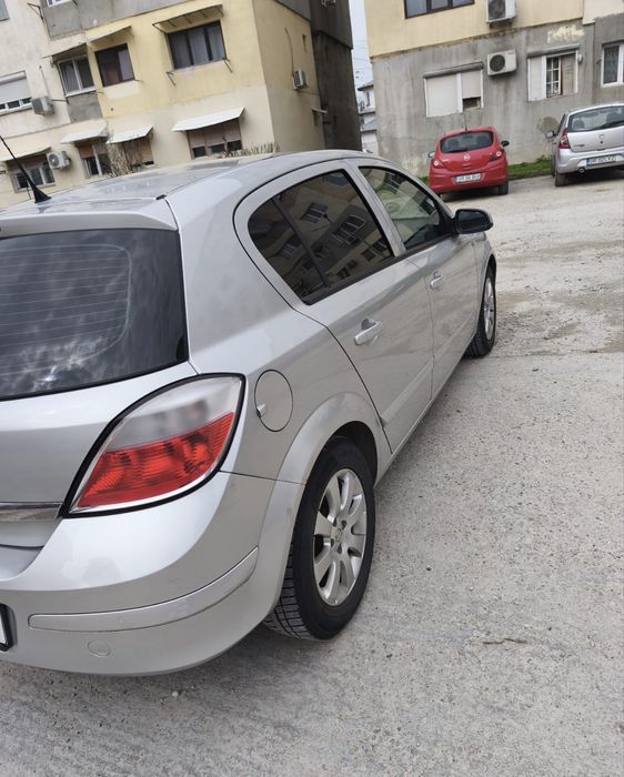 Vand opel Astra H 1.4 benzina