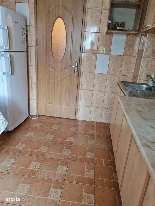Particular, vand apartament 2 camere