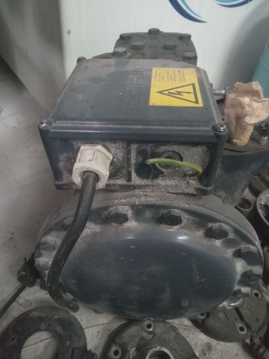 Компрессор холодильного оборудования.