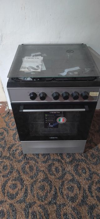 Газ плита сатылды vesta  тап таза коланылмаган срочно