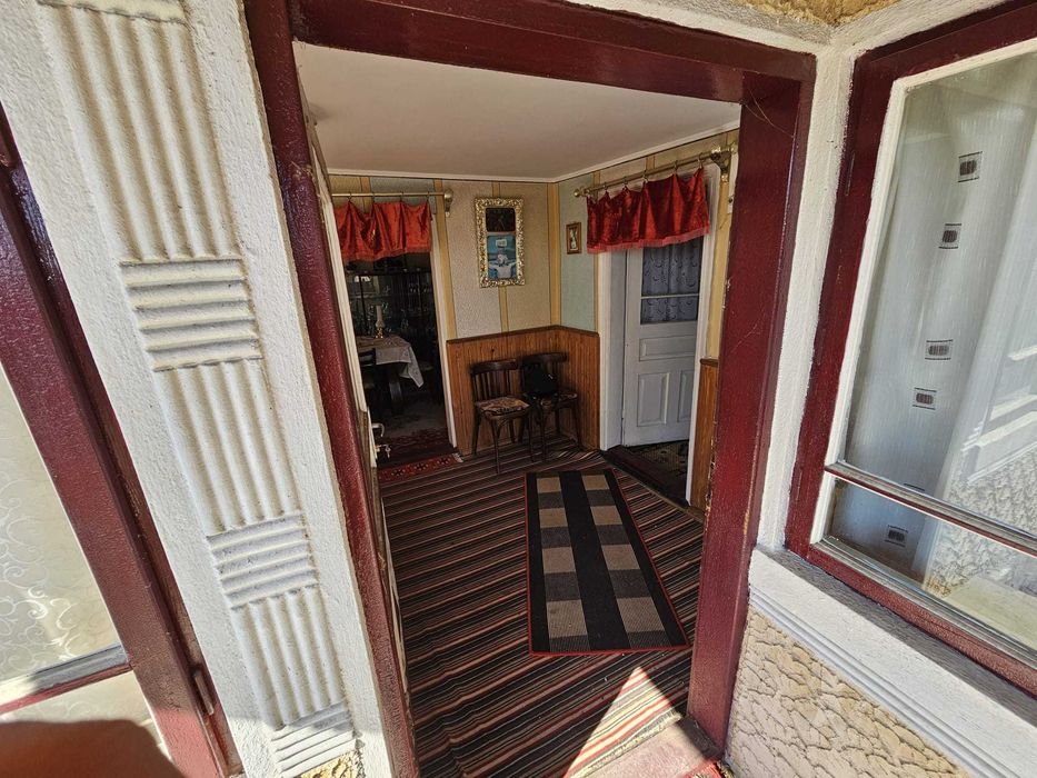 Casă cu teren 598 mp de vânzare în Comarnic | Vedere spre munte