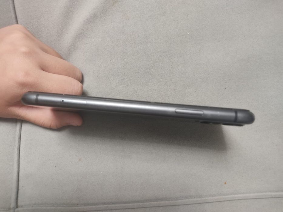 iPhone 11 рудный