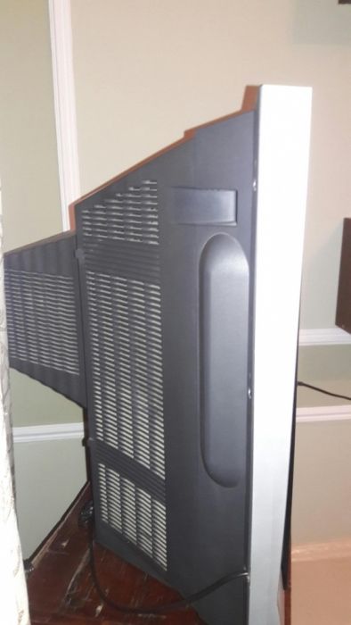 Телевизор LG flatron