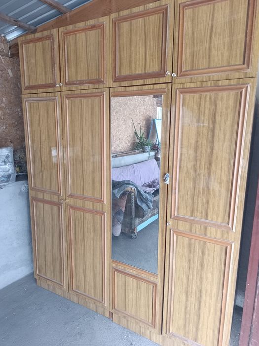 Продам шифонер в хорошем состоянии