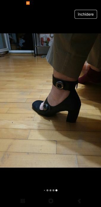 Pantofi cu baretă pe gleznă