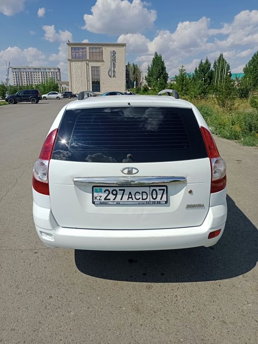 Приора 2.  2014 люкс.2.лям!