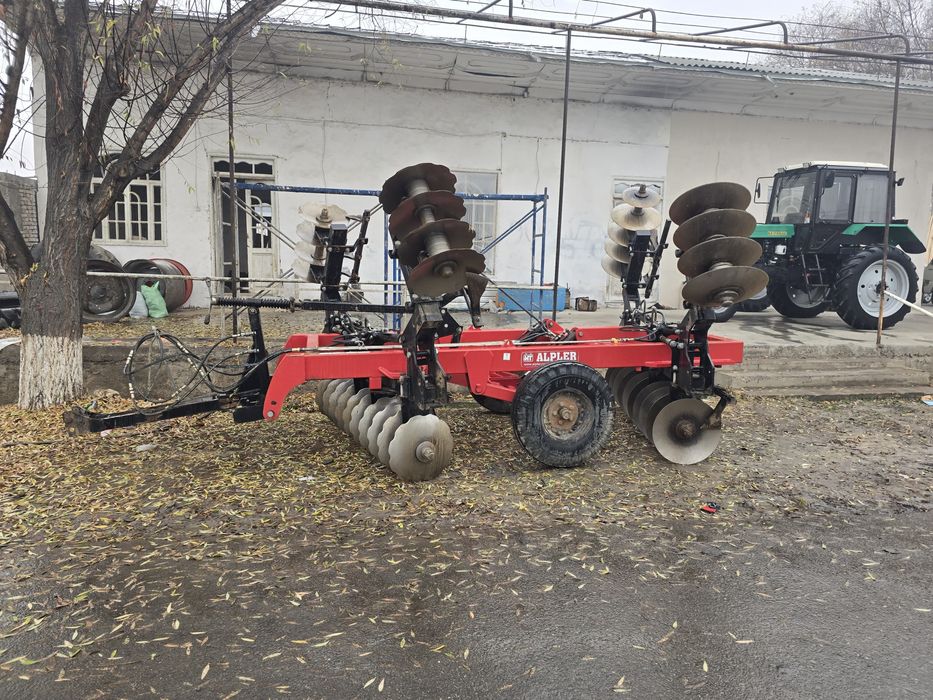 Diska banana sotiladi case arion claas traktor jonder belarus lemken