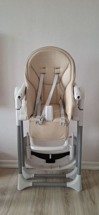 Стульчик для кормления IVOLIA Q6