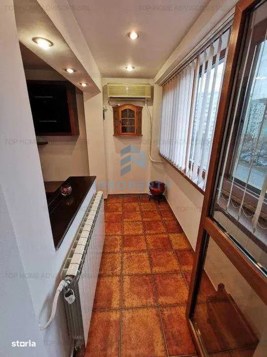 2 Camere | Victoriei | Decomandat | Balcon
