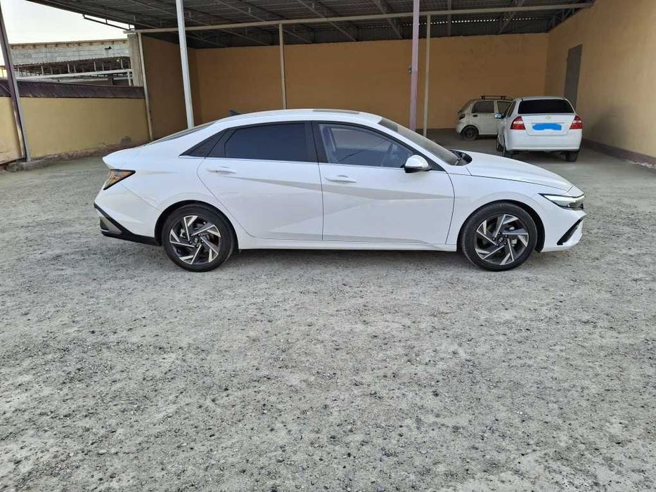 HYUNDAI ELANTRA 2024 sotiladi