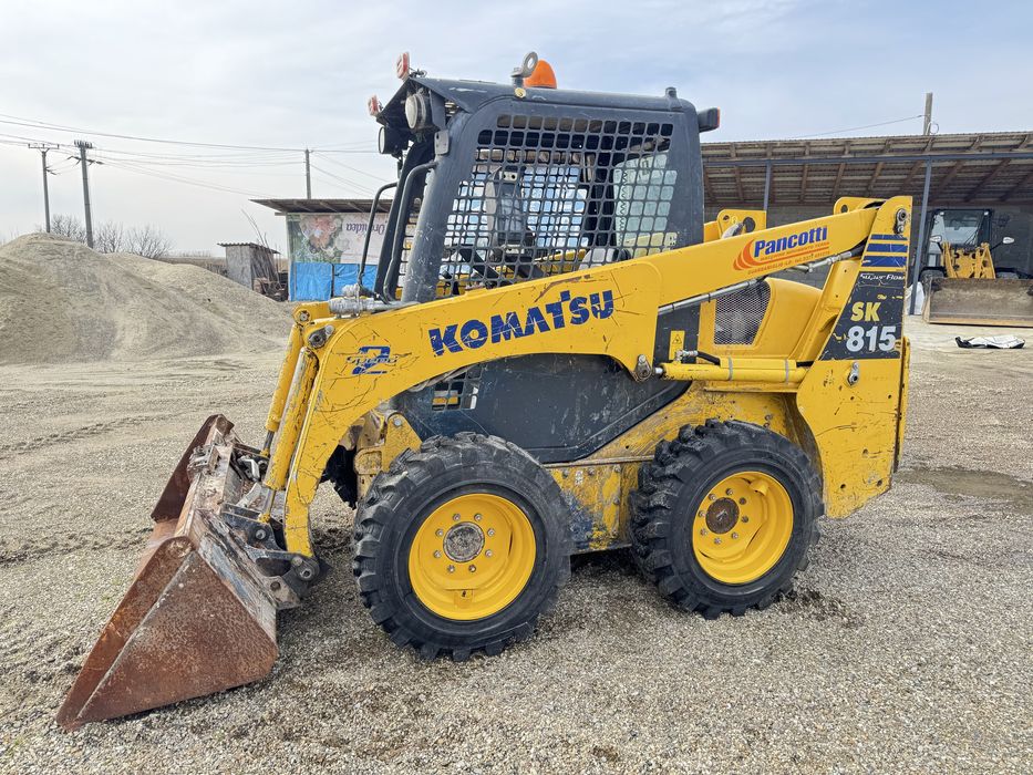 Miniincarcator komatsu , bobcat , 815 cu super flow , italia