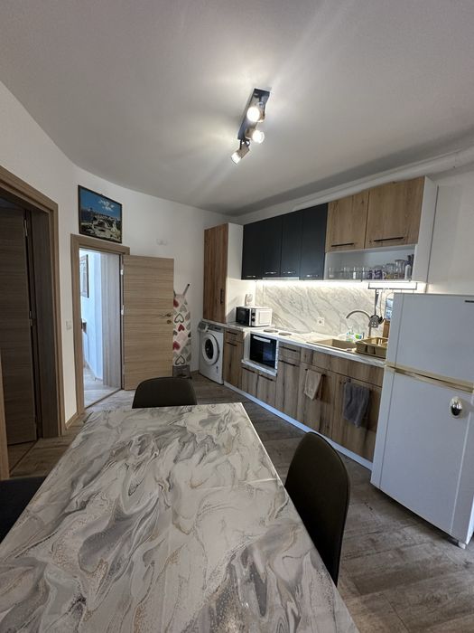 Дава се под наем Тристаен апартамент в Поморие - 56 кв.м за 357 € - Снимка #3