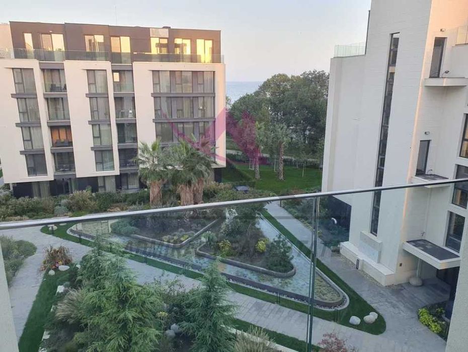 Дава се под наем Двустаен апартамент в к.к. Св.Св. Константин и Елена - 50 кв.м за 650 € - Снимка #5