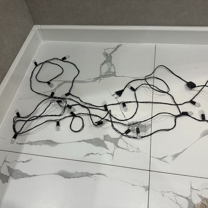 продам гирлянды разные есть