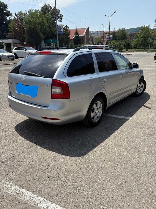 Vând SKODA Octavia II Facelift