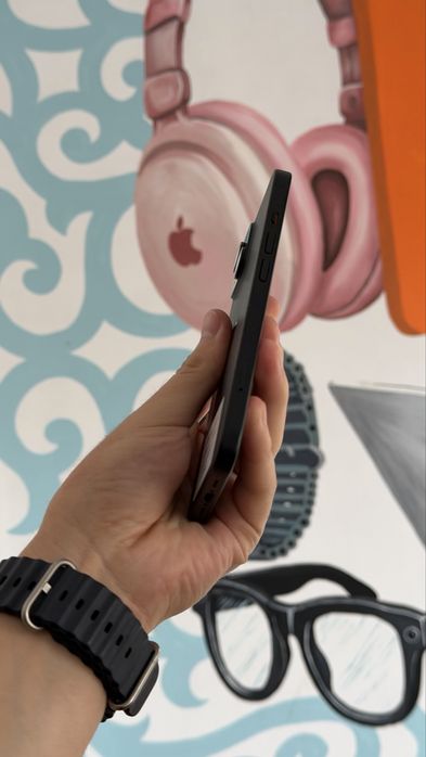 iPhone 15 128GB