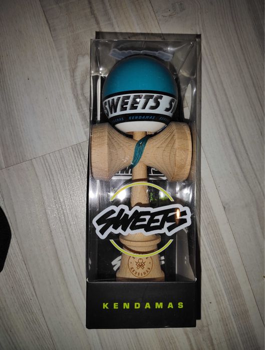 Vand kendama sweet doar pe site multe modele pret mic 1+1