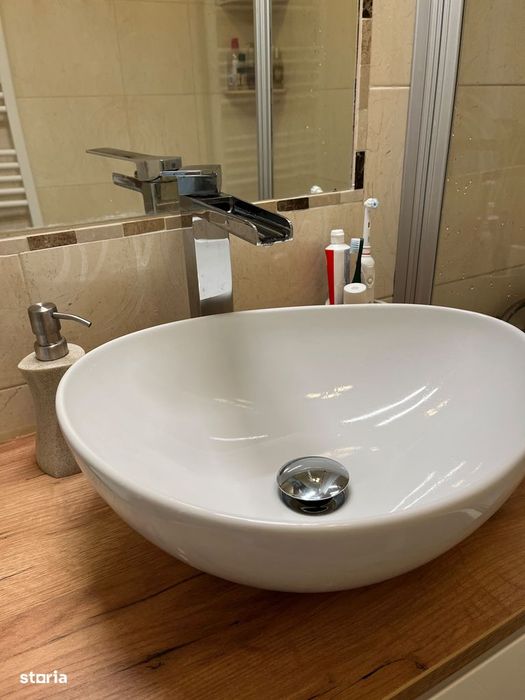 Apartament 3 camere cu balcon în Grigorescu