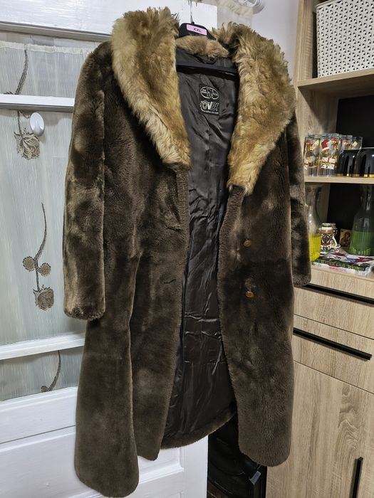 Haină de blană mărimea 42