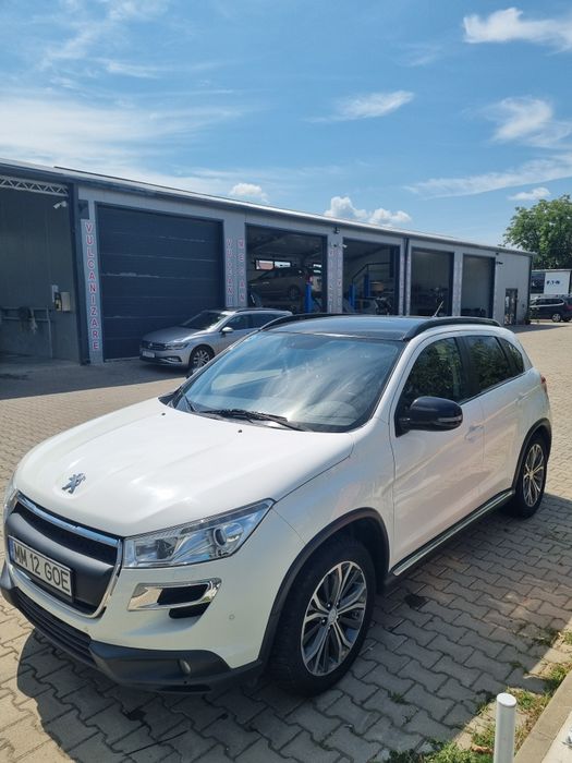 PEUGEOT 4008