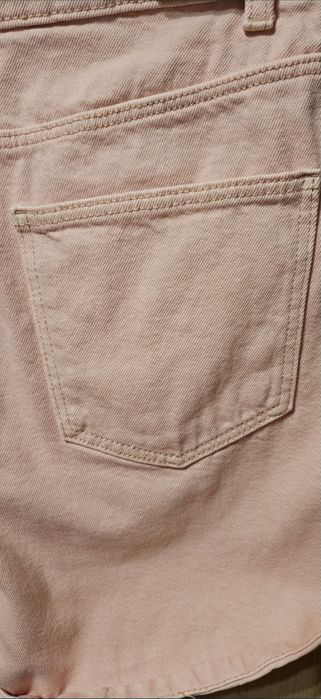 Pantaloni scurti pentru dama