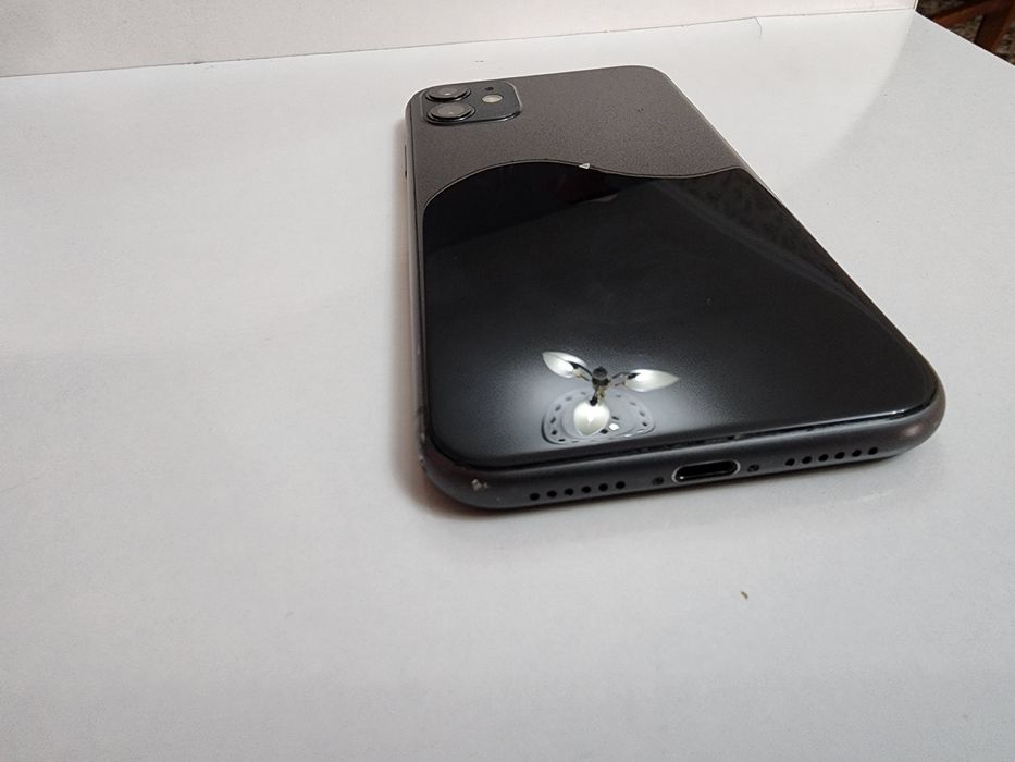 Iphone 11 LL/A Black 64Gb  ishlashi Tinuu