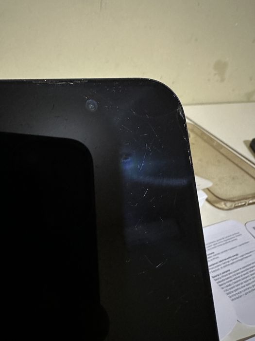 iPhone 15 Pro 256GB / 85% Battery Health / Карбонов Калъф / Midnight Blue /