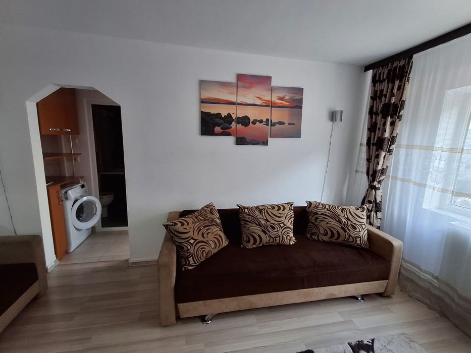 Ofer spre inchiriere apartament cu 3 camere, Medgidia, Zona Nord