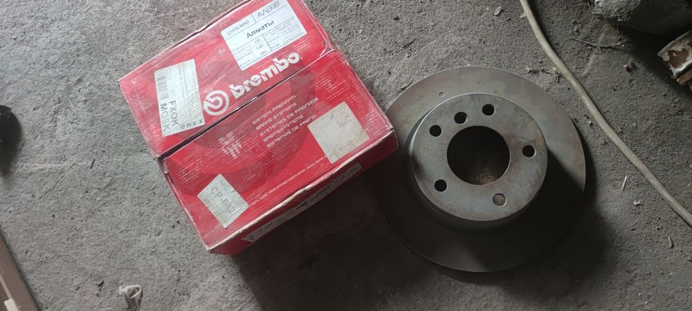 Задние тормозные диски BREMBO BMW e36