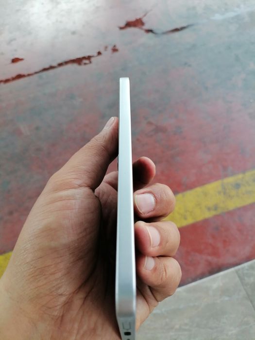 Honor 400 lite 256 gb sotiladi