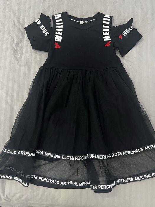 Платье на девочку 5-6 лет