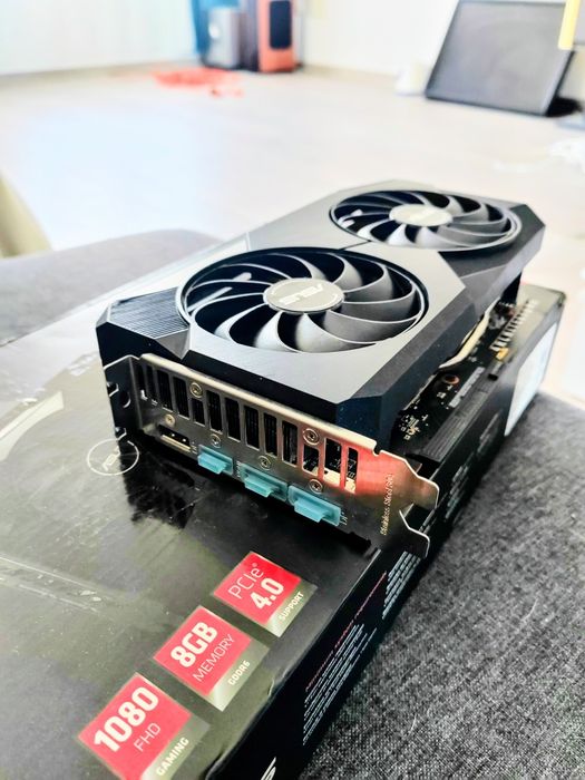Placa video Asus amd RX6600XT, mai buna decat rtx 3060, 8gb ddr6