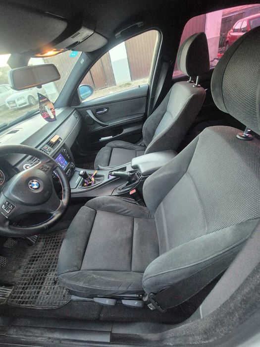 Bmw seria 3  e90 320d pachetM