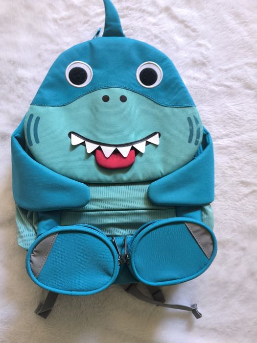 Детска раничка акула