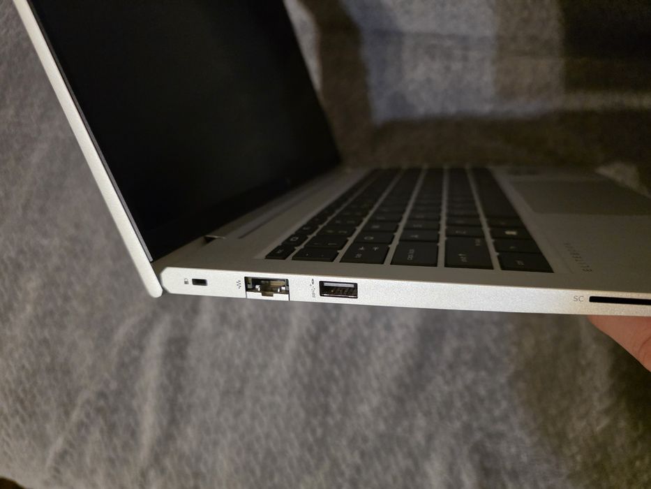 Laptop HP Elitebook i5 gen 12 16gb ram ssd 250gb