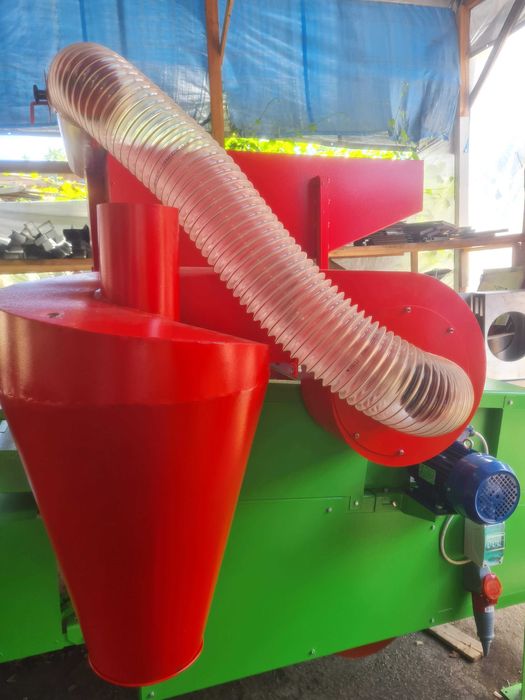 Машина за почистване на зърно UKS зърночистачка