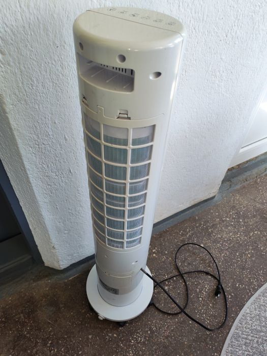 Ventilator oscilant tip turn cu apa