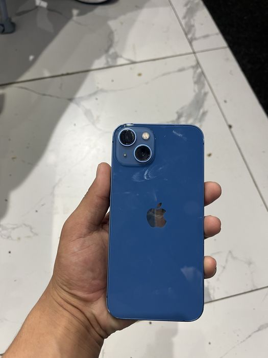 iPhone 13 в идеальном состояние