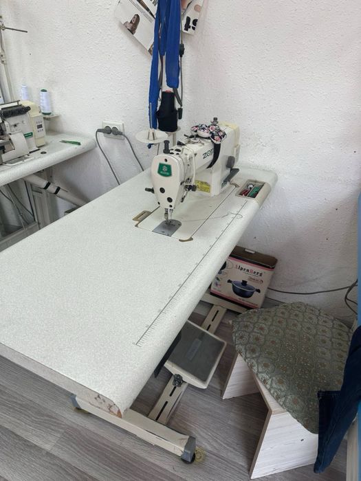 Тикув машинаси Оверлок 2 та Тогричок 1та Сотилади