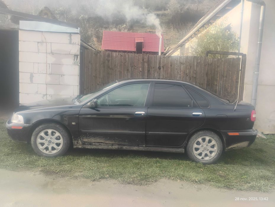 Vând Volvo s40 anul 2002