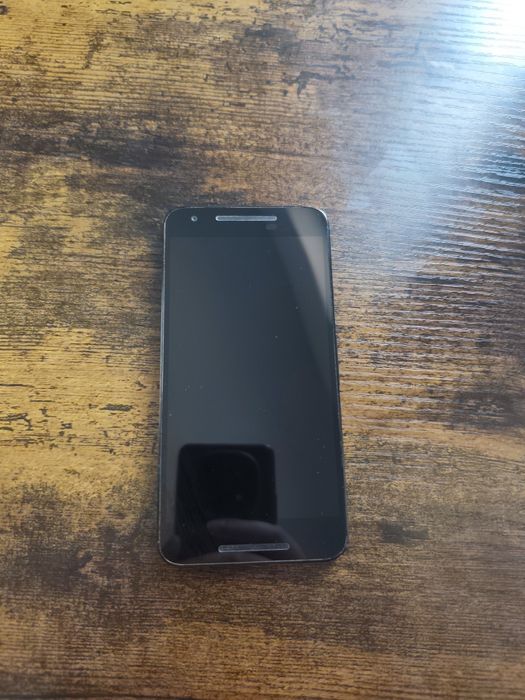Nexus 5X, android 8.1, 32 GB, 2GB RAM